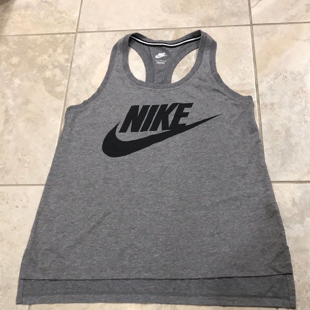 Nike top, size M